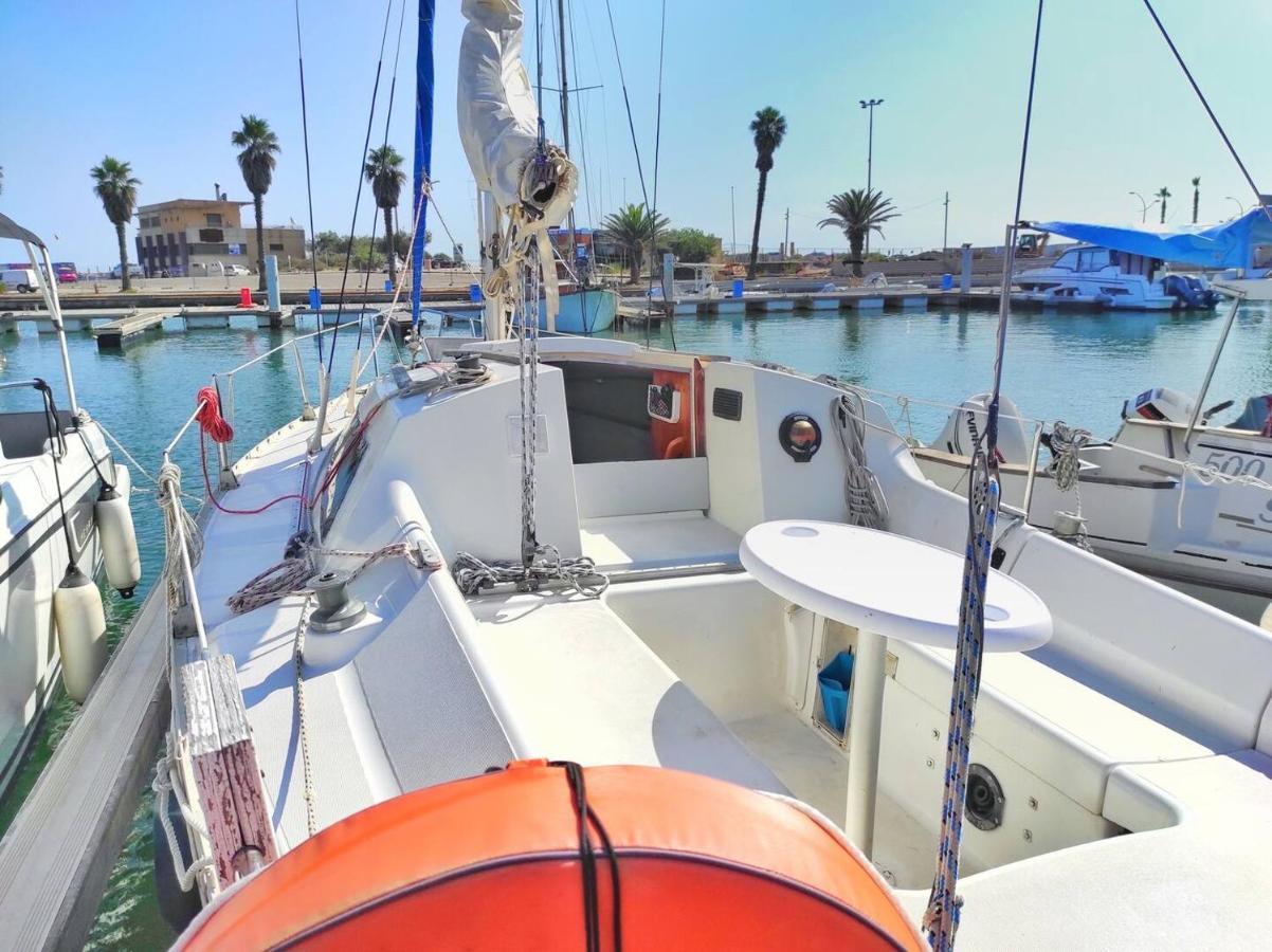 Voilier A Quai Au Calme Hotel Canet-en-Roussillon Eksteriør billede